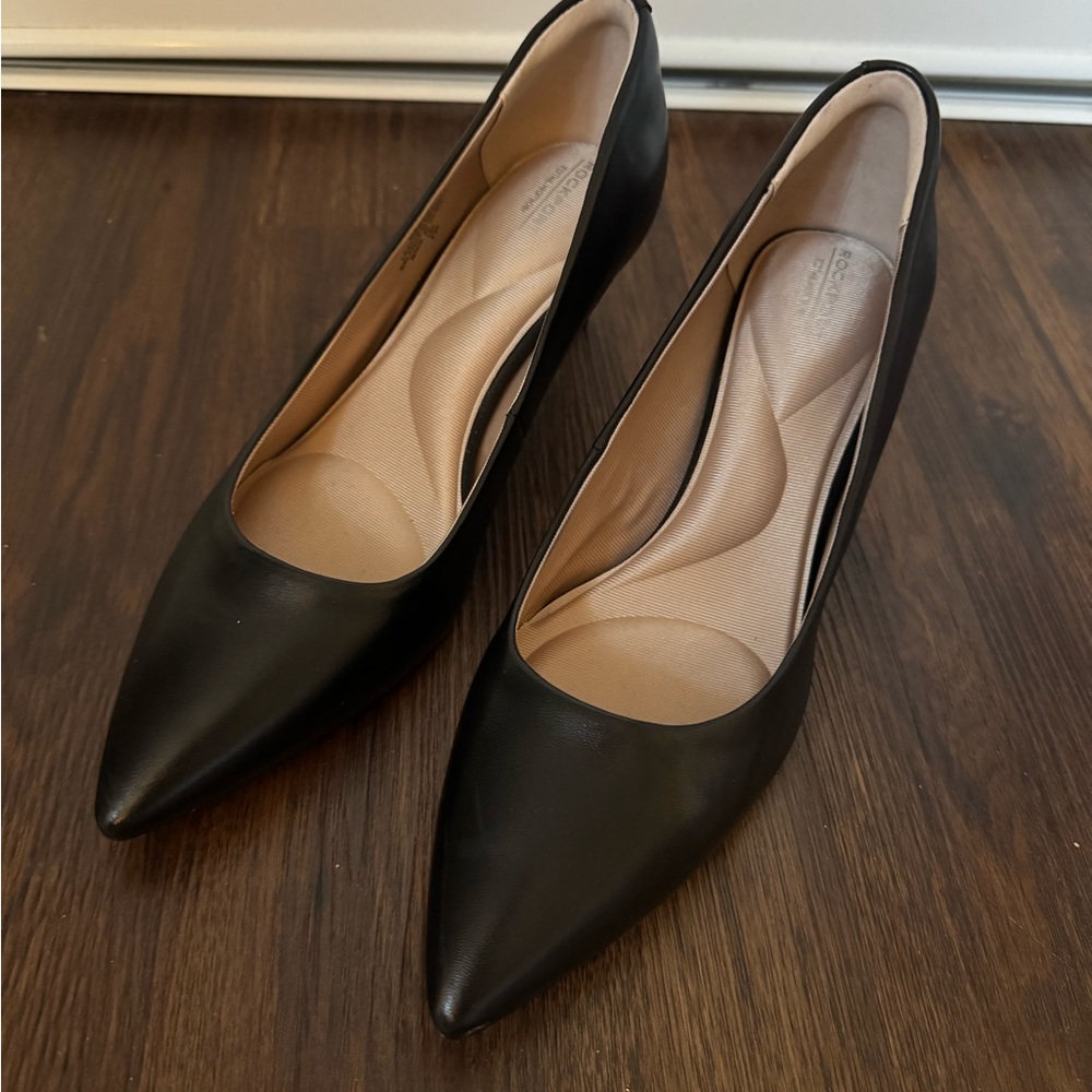 Elegant Black Women's Pumps